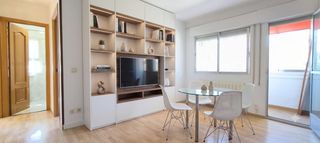 Appartement  Calle rafael finat. Piso con terraza acristalada y tres dormitorios