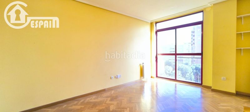 Foto 0836be99-cb13-4873-99dd-7cf04d73634d. Dúplex amb calefacció aparcament piscina a Costillares Madrid