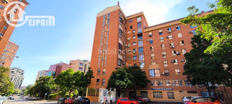 Foto 33a759db-8d04-4c62-8683-17e2037f2ce9. Dúplex amb calefacció aparcament piscina a Costillares Madrid