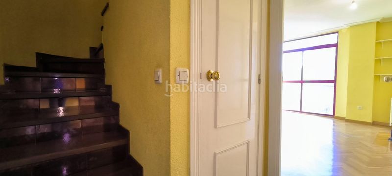 Foto 4d7ed00b-1486-4d6d-bb7f-b10f6c7fbae6. Dúplex amb calefacció aparcament piscina a Costillares Madrid