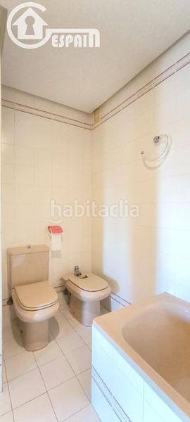 Foto c4b4bb2f-7a0e-4d4a-b402-0760f34a1c1e. Dúplex amb calefacció aparcament piscina a Costillares Madrid