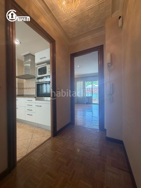 Foto df31e5c7-8726-43de-b342-87d2b9d91999. Pis amb calefacció aparcament a Aluche Madrid