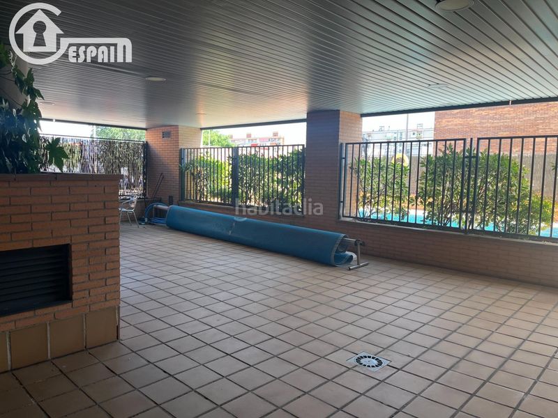 Foto 68d6c354-b1ea-454d-93a5-bea13612feb2. Pis amb calefacció aparcament piscina a Cuatro Vientos Madrid