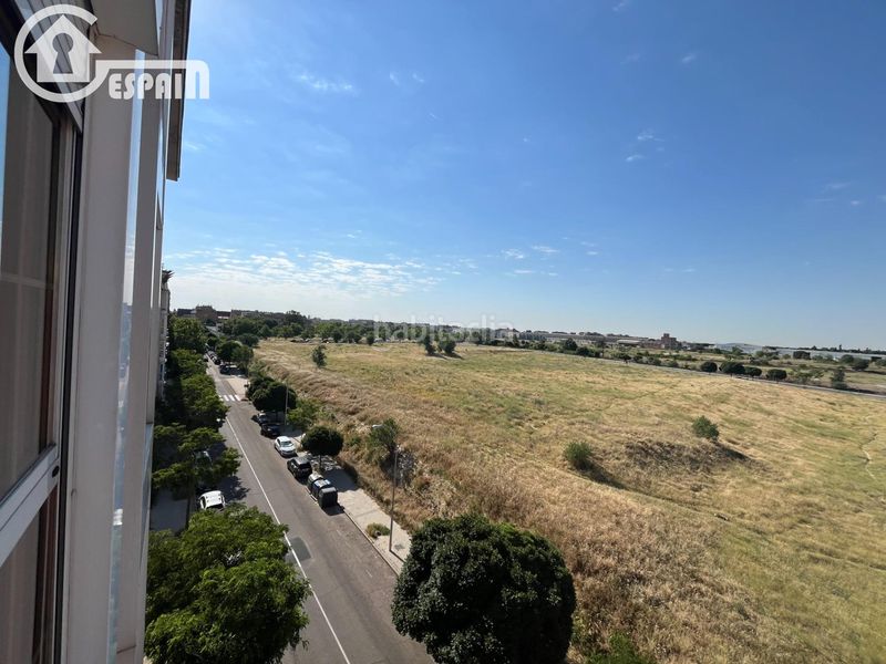 Foto 869d0583-0865-44f3-a487-2fb2862c48f8. Pis amb calefacció aparcament piscina a Cuatro Vientos Madrid
