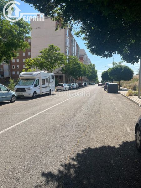 Foto aeca5f33-3791-477d-9600-ea6854dd6e16. Pis amb calefacció aparcament piscina a Cuatro Vientos Madrid