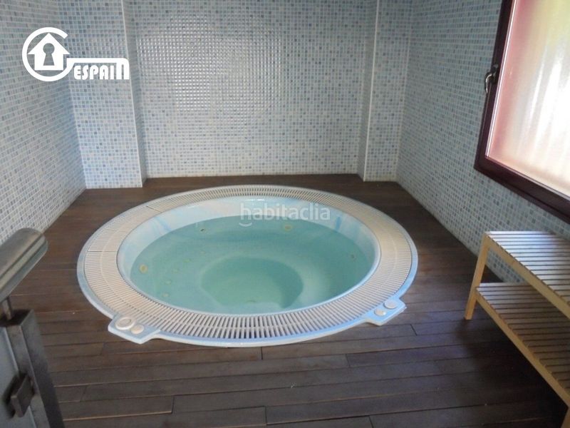 Foto efe91d95-612f-4eea-b8e1-8c4bcd5f7af5. Pis amb calefacció aparcament piscina a Cuatro Vientos Madrid