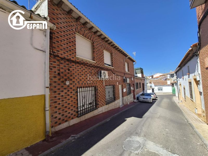 Foto 63d7b352-234d-48e1-b6a1-b35e6e367cc3. Pis a calle barranco 13 a Méntrida