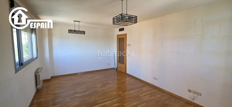 Foto 3424b236-c654-4bbb-bd88-2f09b29be3c4. Pis amb calefacció aparcament piscina a Abrantes Madrid