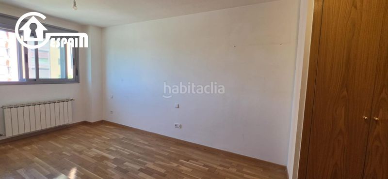 Foto 9a158c08-1581-4eb0-96e3-2f776519ba11. Pis amb calefacció aparcament piscina a Abrantes Madrid