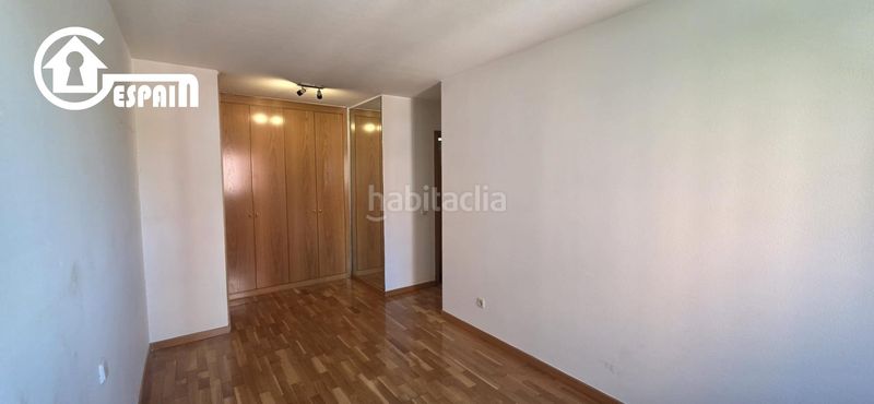 Foto e3816f8a-fbc1-4492-8cea-b30d8dfef74a. Pis amb calefacció aparcament piscina a Abrantes Madrid