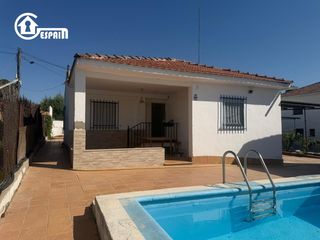 Chalet  Avenida portugal. Gespain aluchecampamento ofrece en exclusiva!