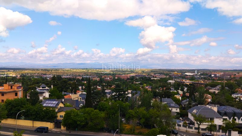 Foto b27cecb7-812d-4fb1-b4d6-53d4cee53f54. Duplex con riscaldamento piscina in La Paz Madrid