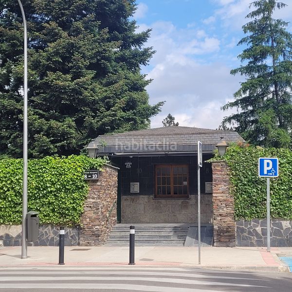 Foto f2bf41e2-61be-4a19-bb2c-34e77b3c2efb. Dúplex amb calefacció piscina a La Paz Madrid