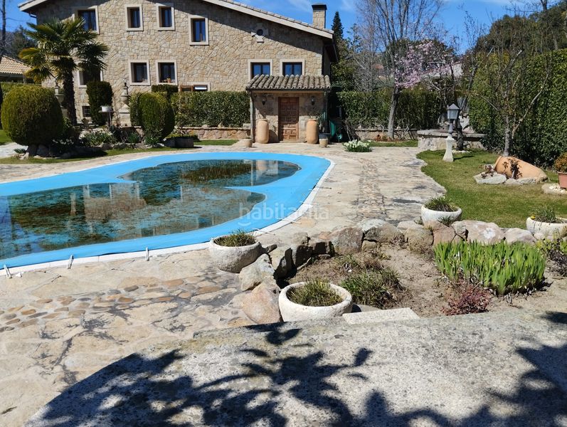 Foto a6e6359c-6a86-4c7a-b568-d0db912e568a. Xalet amb xemeneia calefacció aparcament piscina a Escorial (El)
