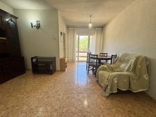 Flat in Centro-Manguilla. Piso reformado con terraza en el escorial