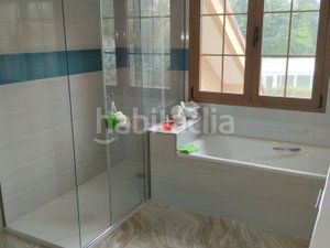 Foto 50503af5-e255-49da-8983-b0834c282913. Xalet amb xemeneia calefacció aparcament piscina a Escorial (El)
