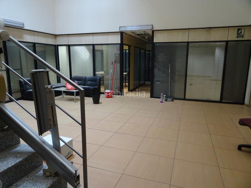 Foto 6afced93-ed3c-43e4-99a6-6f1d492cd081. Rent office space with parking in Estación-Centro Tres Cantos
