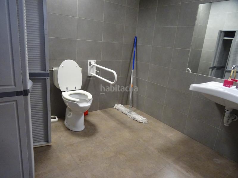 Foto 8d610fec-2a8b-4fee-84e4-91ce8f38f827. Rent office space with parking in Estación-Centro Tres Cantos