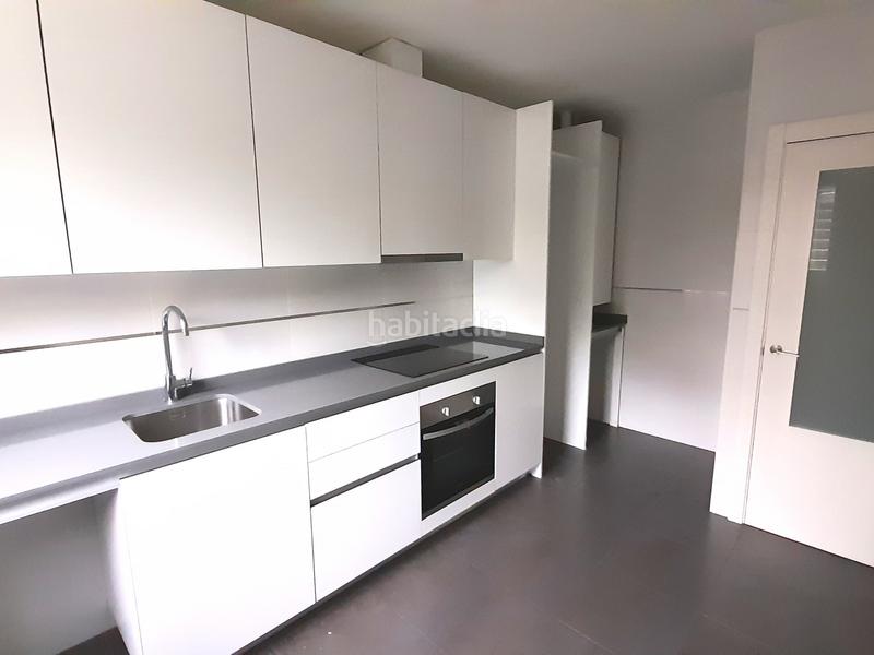 Foto 029c0a4d-ae64-4853-8949-6cde0665c702. Rent flat with heating parking pool in primera fase-nuevo Tres Cantos Tres Cantos