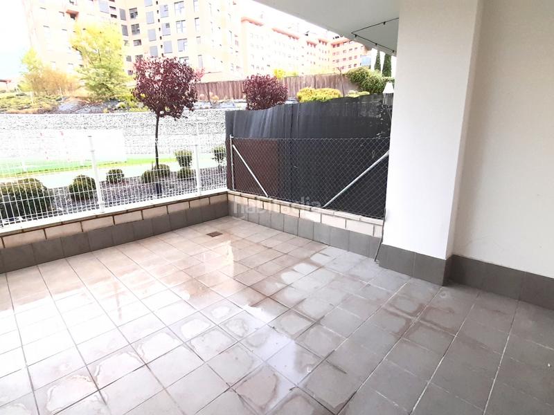 Foto 5a80420f-9ab8-4e20-9b86-2944fcd102c9. Rent flat with heating parking pool in primera fase-nuevo Tres Cantos Tres Cantos