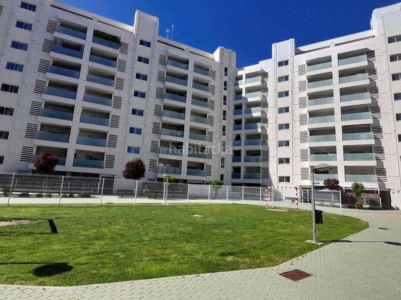 Foto e75bb383-928b-45de-95a2-f82b71025f95. Lloguer pis amb calefacció aparcament piscina a primera fase-nuevo Tres Cantos Tres Cantos