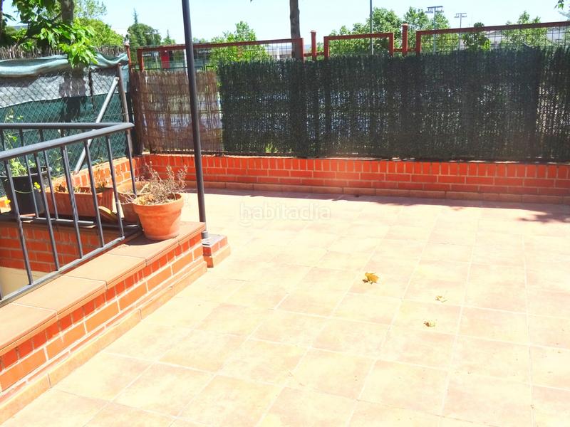 Foto 08cbdb46-4c35-41f9-8508-54a04bc2ef6f. Casa con parcheggio piscina in Estación-Centro Tres Cantos