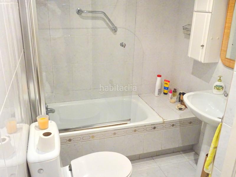 Foto 91f0caad-06b8-4627-abee-890ec7ab579c. Casa con parcheggio piscina in Estación-Centro Tres Cantos