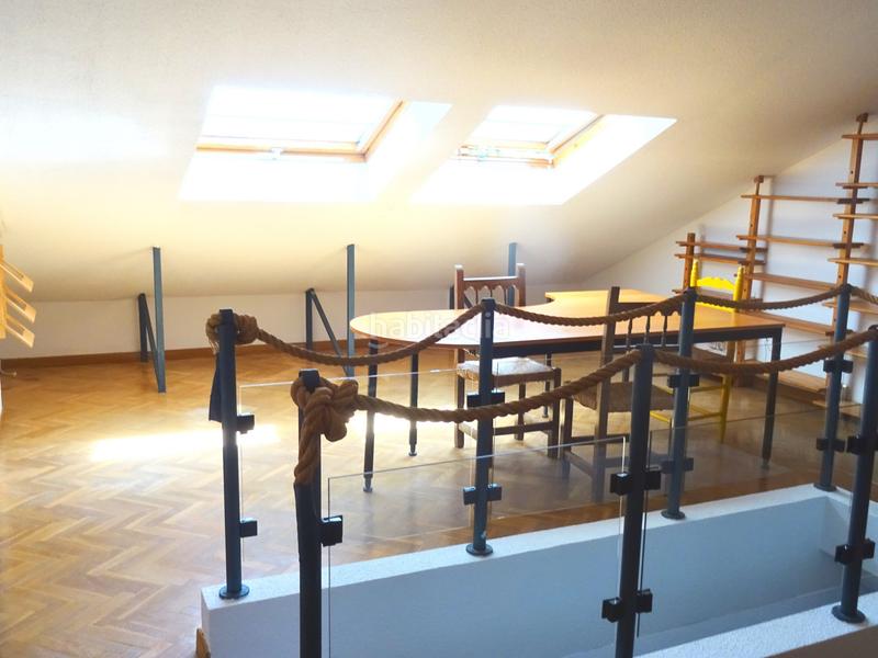 Foto d31f1e40-3c86-47a6-b961-7717ad25b57b. Casa con parcheggio piscina in Estación-Centro Tres Cantos