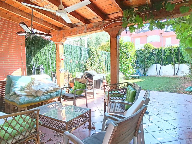 Foto 442e299c-d206-4dbc-a3d1-18683ab8fff6. Casa con riscaldamento parcheggio in El Olivar-La Magdalena Colmenar Viejo