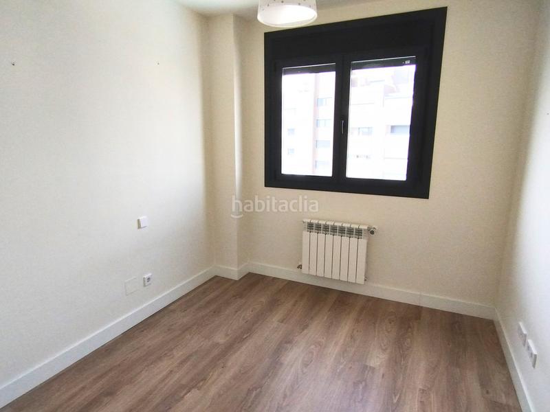 Foto dfff21d2-b182-498d-9cb7-d77d7dfcef17. Location appartement avec parking piscine dans primera fase-nuevo Tres Cantos Tres Cantos