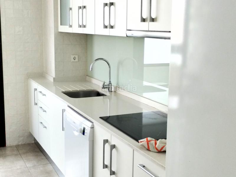 Foto ccb4d533-b9d9-4909-817f-3a183ba2356d. Rent flat with parking pool in primera fase-nuevo Tres Cantos Tres Cantos