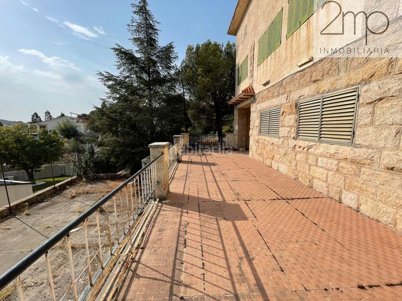 Foto 69c6630c-fb71-4ed9-9465-4195f0e852c7. Chalet con piscina in Manzanares el Real