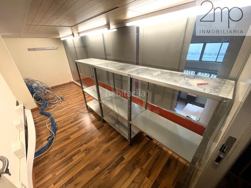 Foto 852c868c-6be7-4b0e-8fda-35811acf0d8b. Location bureau avec chauffage parking dans Zona Industrial Tres Cantos