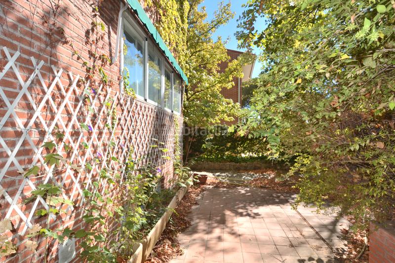 Foto f302c076-7866-4bfc-b255-6e4cd647247e. Chalet mit kamin heizung in La Navata Galapagar