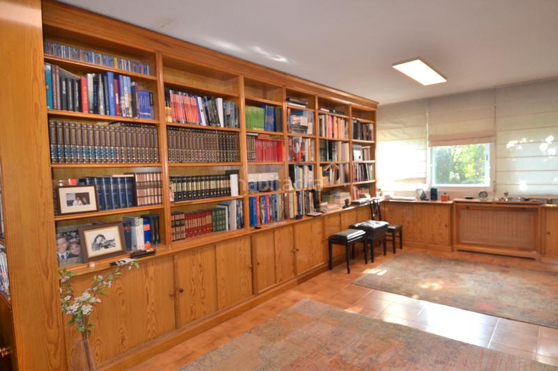 Foto 6de5254f-70ef-4bf3-bfb6-f1b0b0640fb1. Xalet amb xemeneia calefacció a La Navata Galapagar