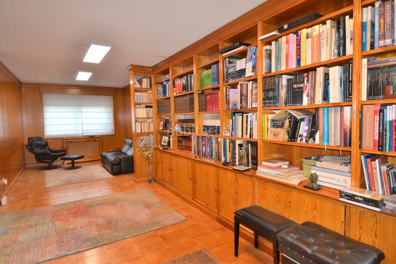 Foto 23f643cd-3cbb-4203-bcd3-47cecc29e875. Chalet avec cheminée chauffage dans Parquelagos-Puente Nuevo Galapagar