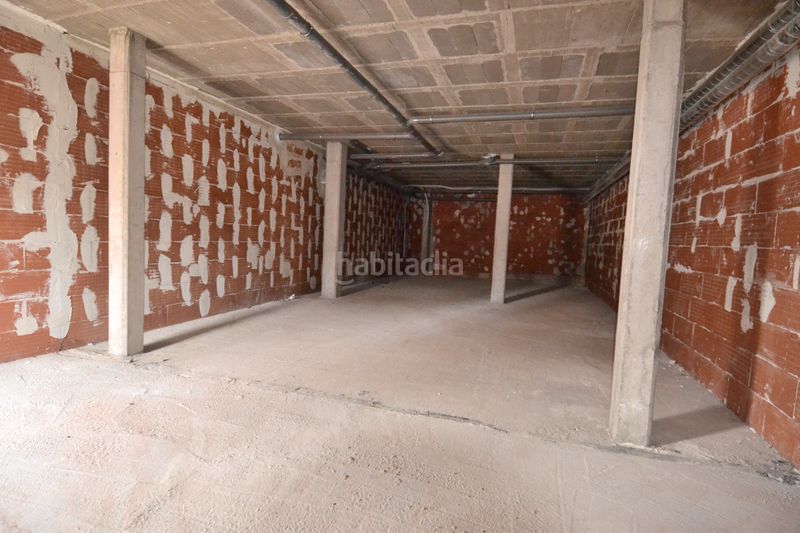 Foto 5ca47c99-8f06-402d-900d-37ba7c3e2af0. Lloguer local comercial a avenida de juan pablo ii 111 a Tres Cantos