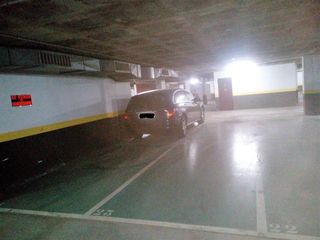 Parking coche en Garbí 119. Venta o alquiler, 2 parking en poblenou, pineda. ( calle garbí 1