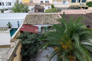 House in La Llotja-Born. Vivienda en son espanyolet