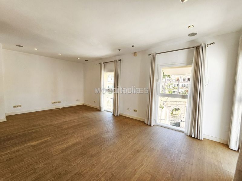 Foto 4d30eb25-3feb-41d2-8093-ebd04fea6374. Àtic amb calefacció aparcament a Son Armadams Palma de Mallorca