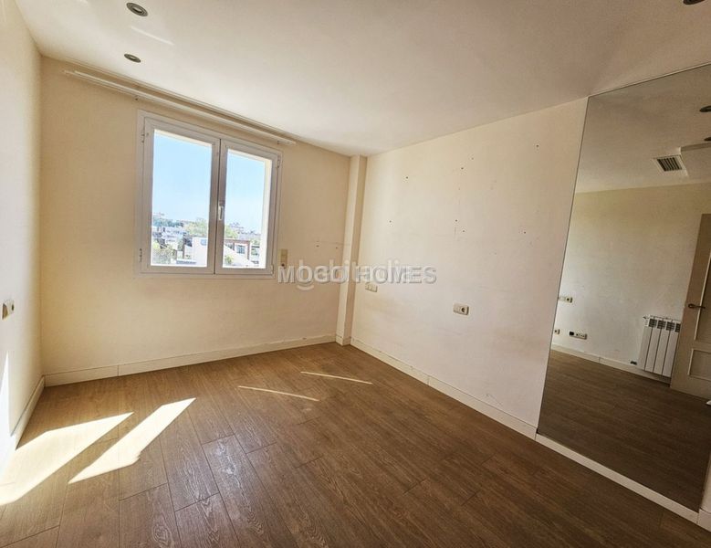 Foto 8b087ac2-baad-4e99-9f5d-02f0e911ad07. Àtic amb calefacció aparcament a Son Armadams Palma de Mallorca