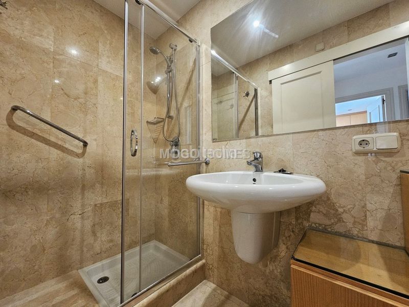 Foto e00e32e9-9d9a-44b9-ad74-07e075b5841d. Àtic amb calefacció aparcament a Son Armadams Palma de Mallorca