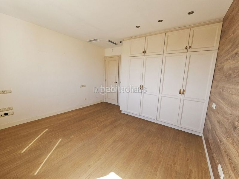 Foto e9e748d1-a644-4735-b4bf-69944d62be03. Àtic amb calefacció aparcament a Son Armadams Palma de Mallorca