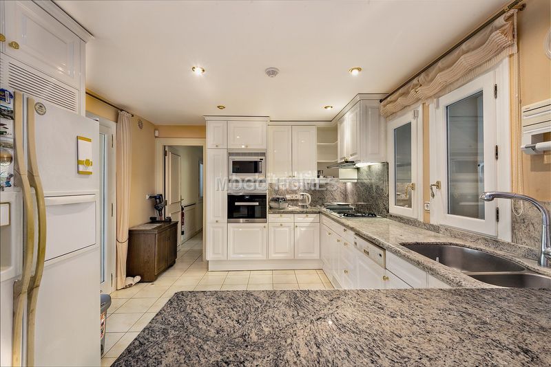 Foto 00d50efd-0a15-4049-9092-9e8d759beda6. Xalet amb calefacció aparcament piscina a Son Vida Palma de Mallorca