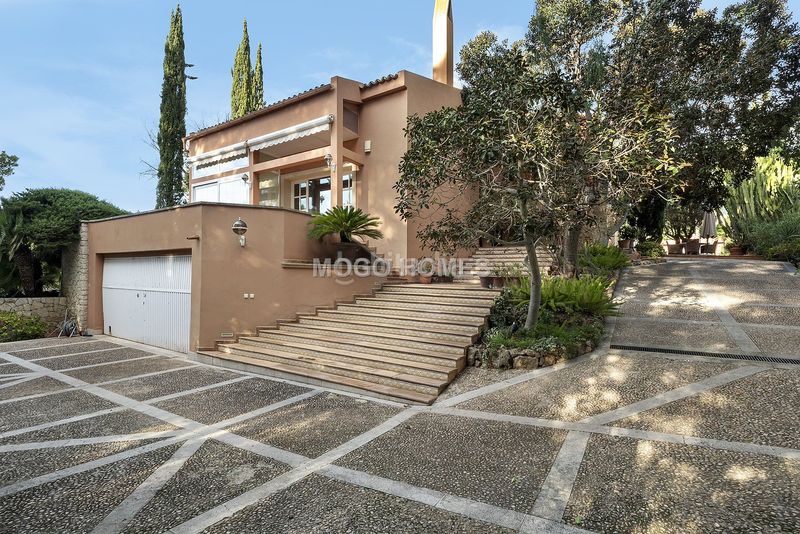 Foto 81f7295c-3b38-4f87-8189-3395c8e392e1. Xalet amb calefacció aparcament piscina a Son Vida Palma de Mallorca