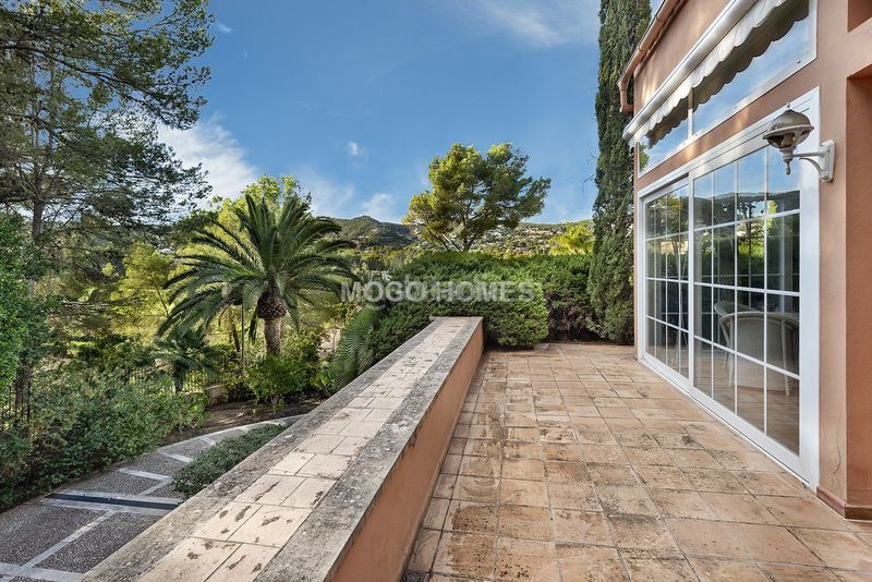 Foto 8667147e-e85a-4d5c-aed4-56ddb4752a6a. Xalet amb calefacció aparcament piscina a Son Vida Palma de Mallorca