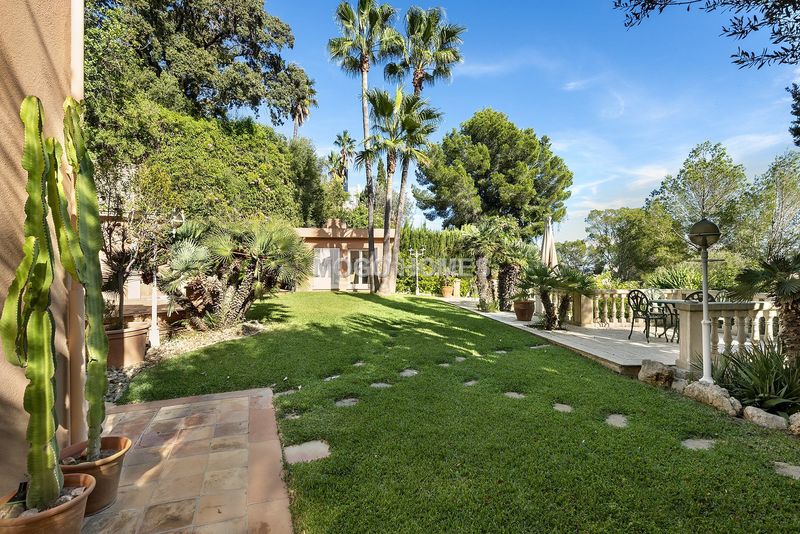 Foto d327d79e-aff3-4890-85ed-16c824e3afd6. Xalet amb calefacció aparcament piscina a Son Vida Palma de Mallorca