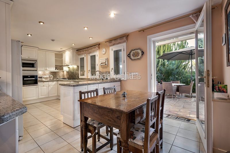 Foto eda21587-e4f3-46a4-9d5f-b3d83557103d. Xalet amb calefacció aparcament piscina a Son Vida Palma de Mallorca