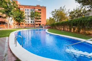 Pis  Carrer espigol. Excelente vivienda con terraza y piscina en valterna!