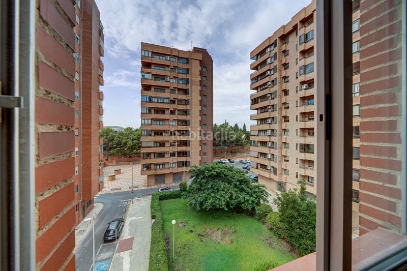 Foto 15a6cb45-16ef-44ff-8eb3-8d5d7f2e726f. Pis a Terramelar Paterna